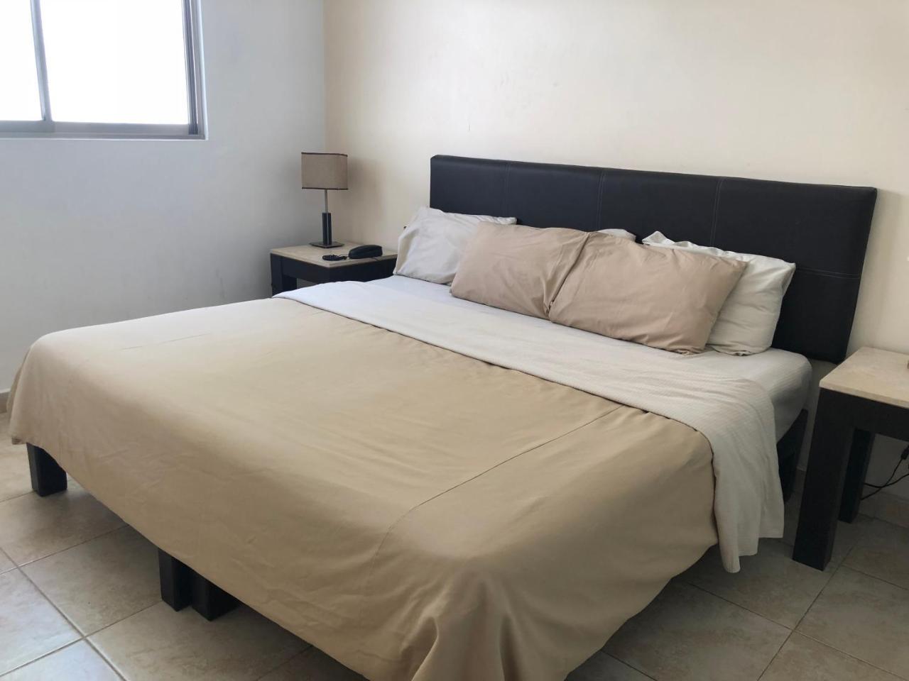 Suites Real Tabasco فيلاهيرموسا المظهر الخارجي الصورة
